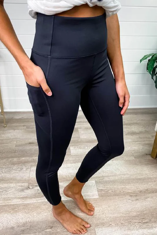 Black Tummy Control Sports Leggings~ 1x Comfortable Capri-Length Leggings