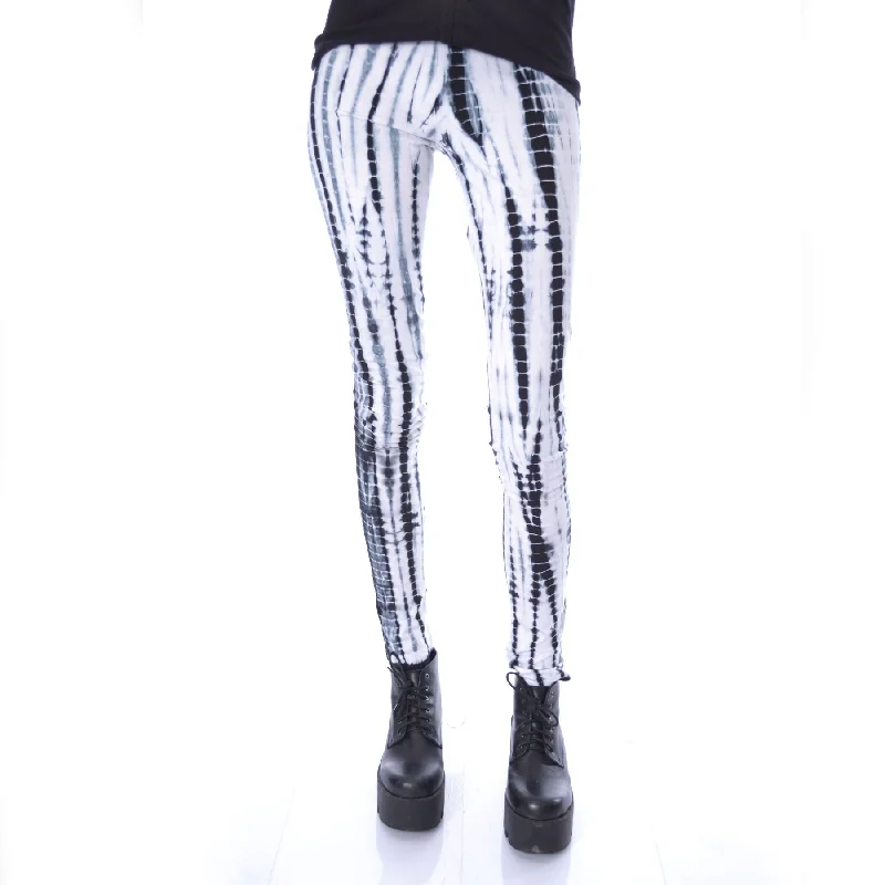 DEJA LEGGINGS - WHITE/BLACK STRIPE Comfortable Printed Workout Leggings