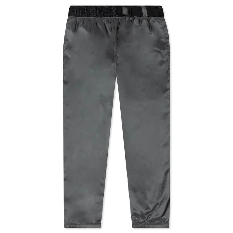 Sportswear Women's Tech Pack Pants - Black/Iron Grey Classic Straight-Leg Pants