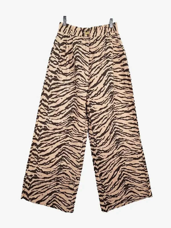 The Lullaby Club Sandy Tiger Pants Size S Trendy Tapered Pants