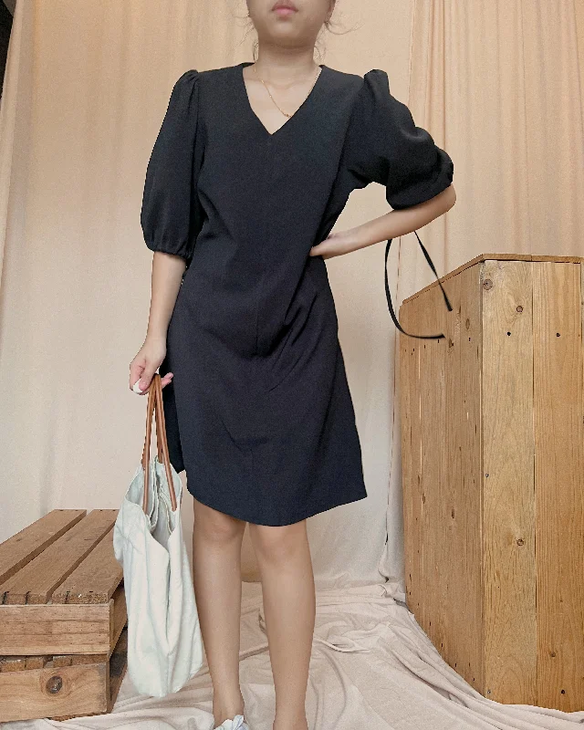 black bell shaped sleeves dress Tunic Top Casual